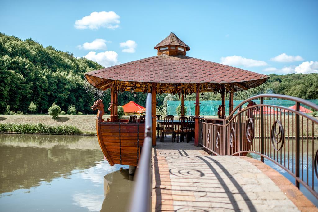 Buhta Vikingiv Hotel Vodniki Buitenkant foto