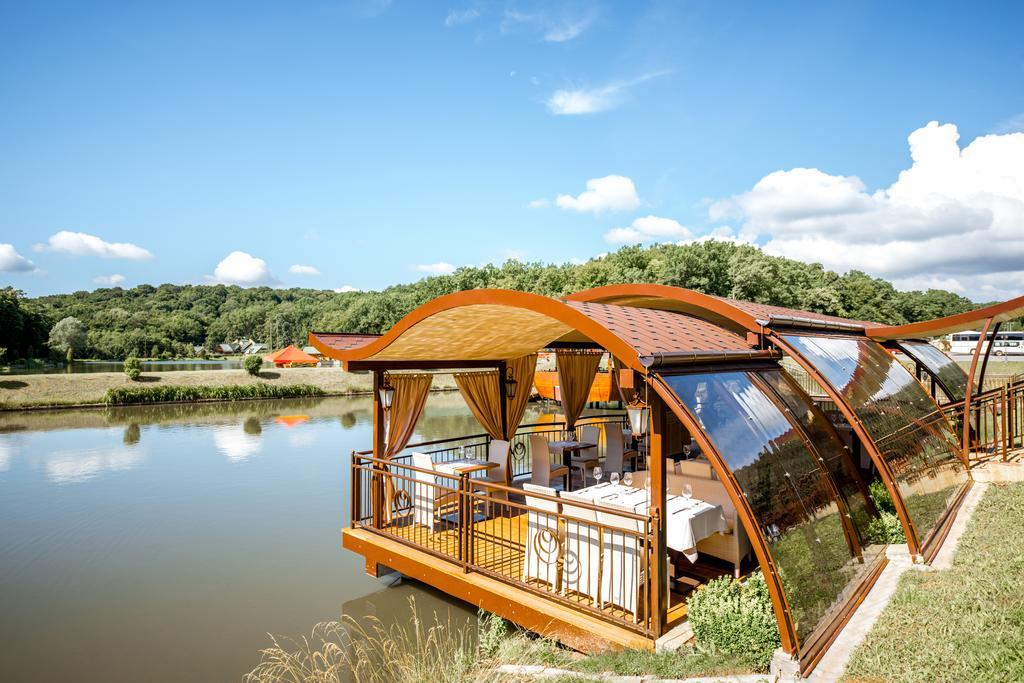 Buhta Vikingiv Hotel Vodniki Buitenkant foto